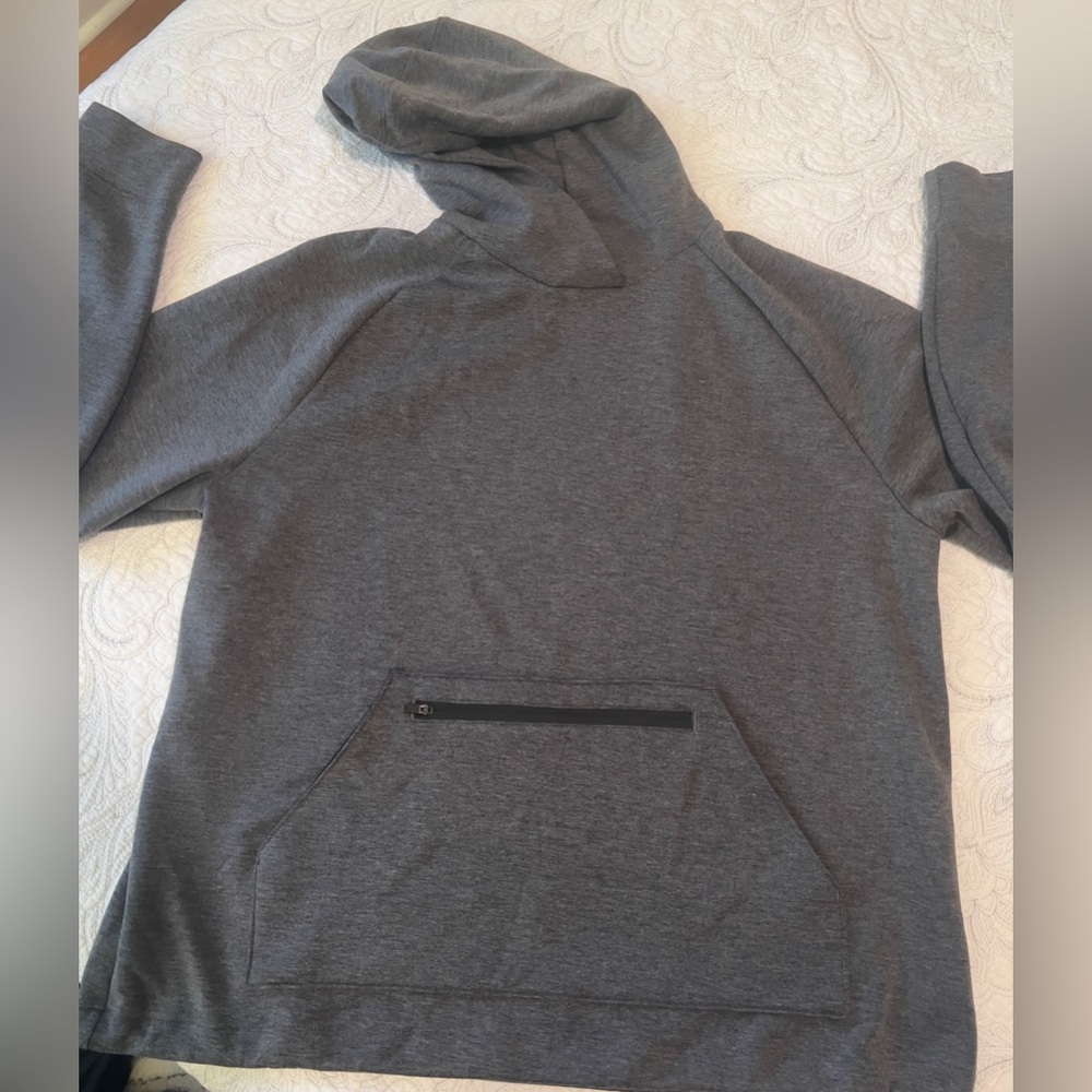 Sports Illustrated Mens hoodie. Large